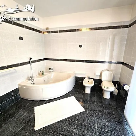 Apartment Villa Erika A Cremia