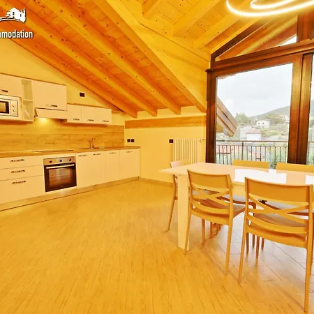 Villa Erika A Cremia Apartment *