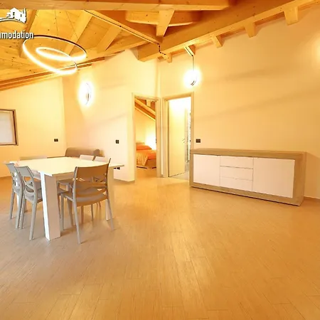 Villa Erika A Cremia Apartment