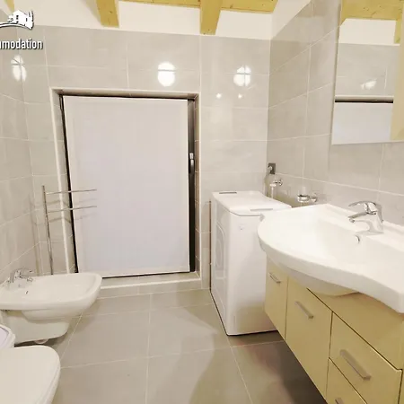 Villa Erika A Cremia Apartment